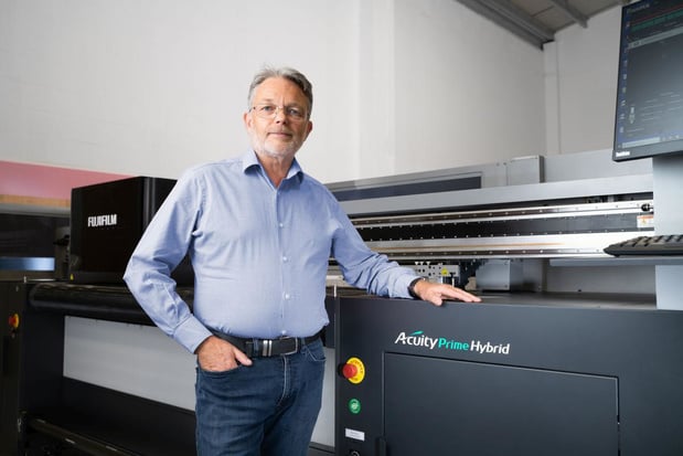 Allen Signs, premier acquéreur de la Fujifilm Acuity Hybrid