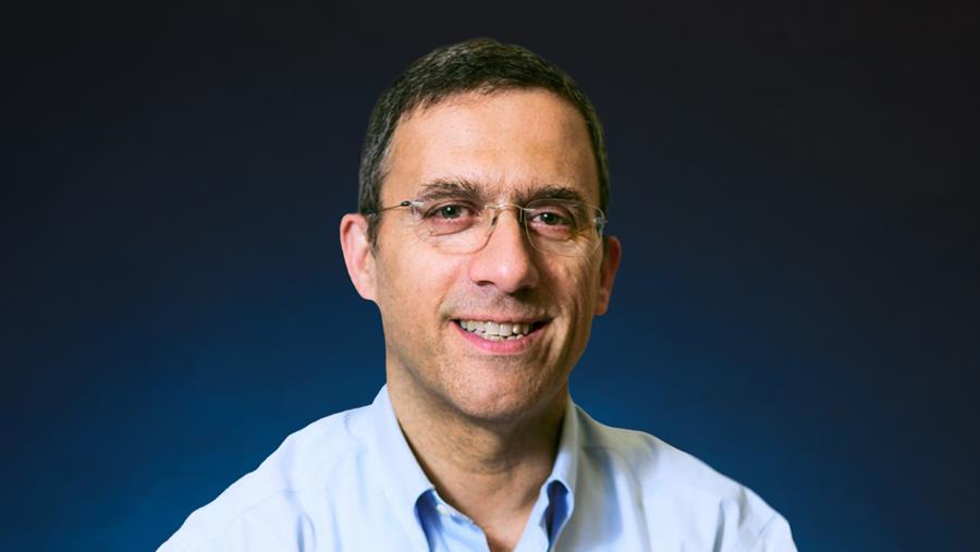 Landa recrute Simon Lewis comme vice-président du marketing
